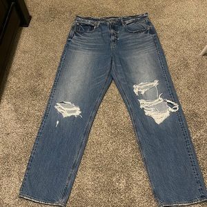 American Eagle 90s Boyfriend Jeans